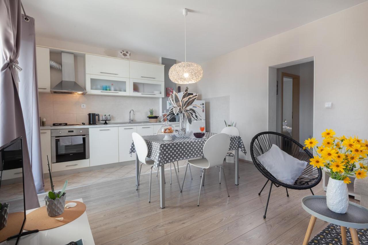 Sea View Ela Apartments Podgora Exteriér fotografie